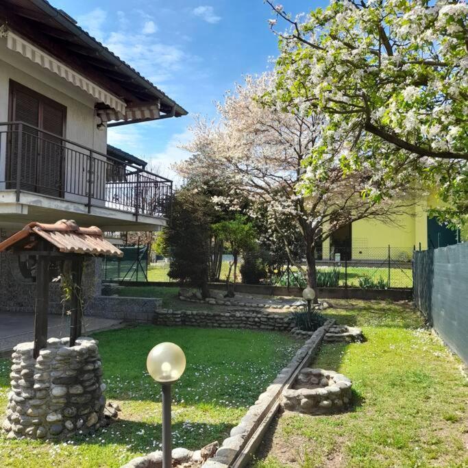 Il Vecchio Kiwi - House With Private Garden Villa Oleggio Castello Exterior photo